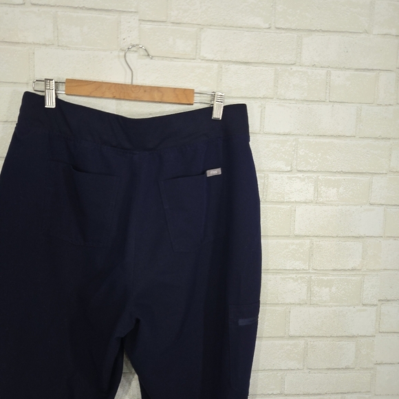 FIGS navy joggers - Picture 10 of 15